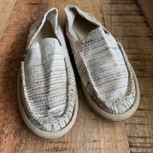 Sanuk Cream and Brown Textured Slip zona